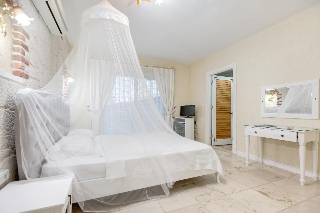 Alaroof Hotel ألاتشاتي المظهر الخارجي الصورة